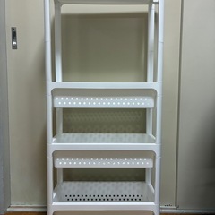 ラック　キャスター付き　洗濯機横などに！の画像