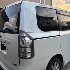 ヴォクシー70の画像
