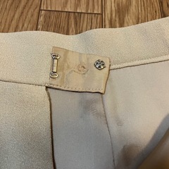 ベージュ⭕️ワイドパンツ Ｗ68の画像