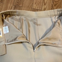 ベージュ⭕️ワイドパンツ Ｗ68の画像