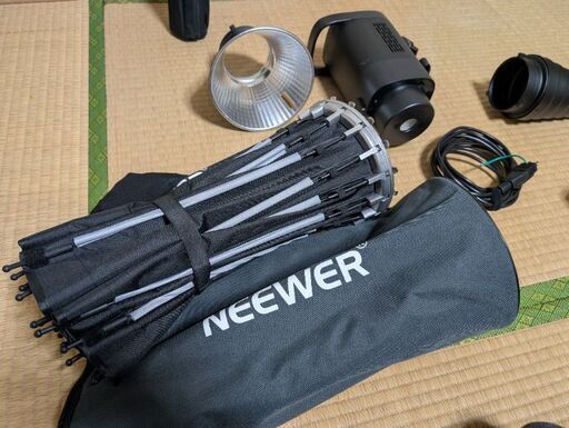 NEEWER CB60 70W+ソフトボックス(60cm) 照明用ライト