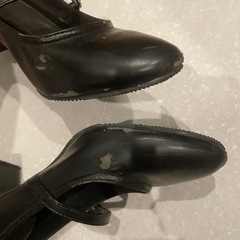 パンプス24.5
の画像