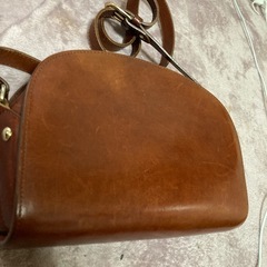 A.P.C. ショルダーバッグ　レザーの画像