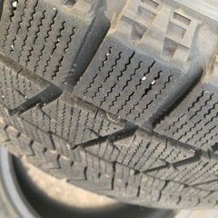 まだ使えるスタッドレスタイヤ BSブリザックVRX 215/65R16 215/65-16 アルファード等へ4本セットの画像