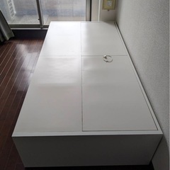 収納付きシングルベッドの画像