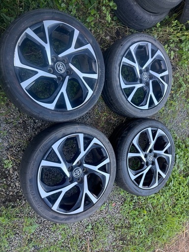 トヨタ　C-HR 純正18インチ　ホイール　流用にも