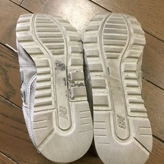 ニューバランス　スニーカー　23cmの画像
