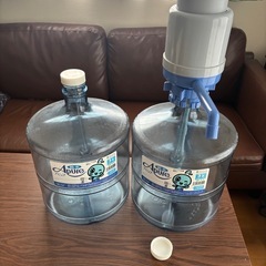 ウォーターボトル　水　ボトルの画像