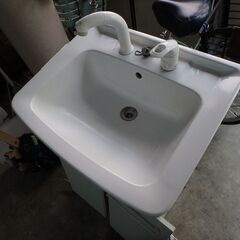 【東京都練馬区】洗面化粧台下台、無料で差し上げます【無料.】の画像