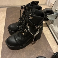 厚底 ブーツの画像