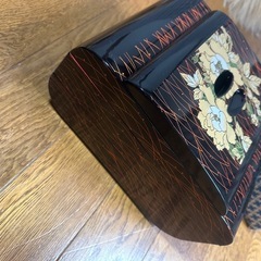 綺麗な柄の寿司桶の画像