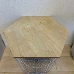 サイドテーブルの画像