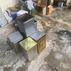 缶の画像