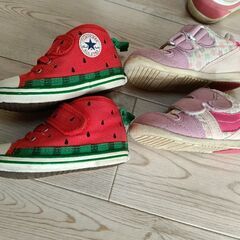【お譲り先決定】〜13.5cm 靴3足の画像