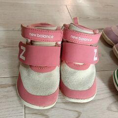 【お譲り先決定】〜13.5cm 靴3足の画像