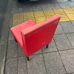 スナックの椅子の画像