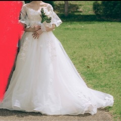 ウェディングドレス　花　オフショルダー　Aライン　前撮り　二次会　の画像