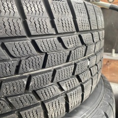 ICE NAVI 6 215/60R16 スタッドレスタイヤの画像