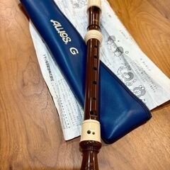 ソプラノリコーダーとアルトリコーダーと昭和レトロ KAWAI 河合楽器 メトロノームの画像