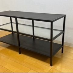IKEA VITTSJÖ テレビ台の画像