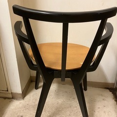 木製の椅子　座面はがれありの画像