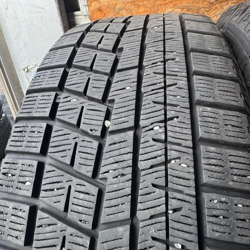 バリ山　YOKOHAMA ヨコハマ　IG60 215/55R17 スタッドレス　タイヤ　2019年製　17インチ