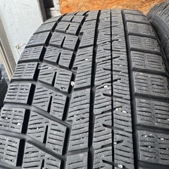 バリ山　YOKOHAMA ヨコハマ　IG60 215/55R17 スタッドレス　タイヤ　2019年製　17インチの画像