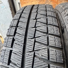 バリ山　BRIDGESTONE ブリヂストン　ブリジストン　REVOGZ 155/70R13 スタッドレス　タイヤ　2016年製　13インチの画像