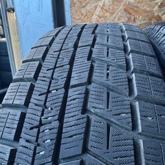 極上タイヤ　YOKOHAMA ヨコハマ　IG60 215/65R16 スタッドレス　タイヤ　2021年製　16インチの画像