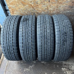 極上タイヤ　YOKOHAMA ヨコハマ　IG60 215/65R16 スタッドレス　タイヤ　2021年製　16インチの画像