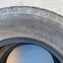 145R12 6PRノーマルタイヤの画像
