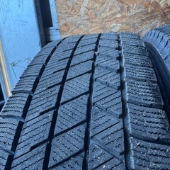 バリ山　BRIDGESTONE ブリヂストン　ブリジストン　VRX3 185/65R15 スタッドレス　タイヤ　2023年製　15インチの画像