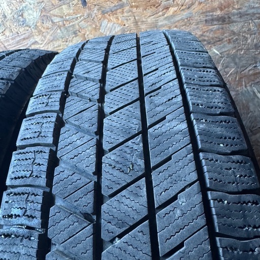 バリ山　BRIDGESTONE ブリヂストン　ブリジストン　VRX3 185/65R15 スタッドレス　タイヤ　2023年製　15イン
