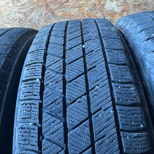 バリ山　BRIDGESTONE ブリヂストン　ブリジストン　VRX3 185/60R15 スタッドレス　タイヤ　2021年製　15インチ