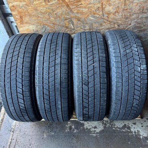 バリ山　BRIDGESTONE ブリヂストン　ブリジストン　VRX3 185/60R15 スタッドレス　タイヤ　2021年製　15インチ