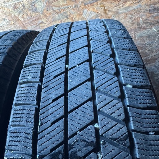 バリ山　BRIDGESTONE ブリヂストン　ブリジストン　VRX3 185/65R15 スタッドレス　タイヤ　2021年製　15インチ
