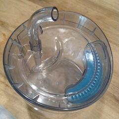 【お渡し決定】給水器 透明 プラスチック製 電源アダプター付き ペット 猫の画像