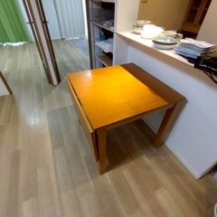 ニトリ ダイニングセットの画像