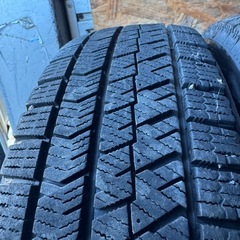 バリ山　BRIDGESTONE ブリヂストン　ブリジストン　VRX2 155/65R13 スタッドレス　タイヤ　2017年製　13インチの画像