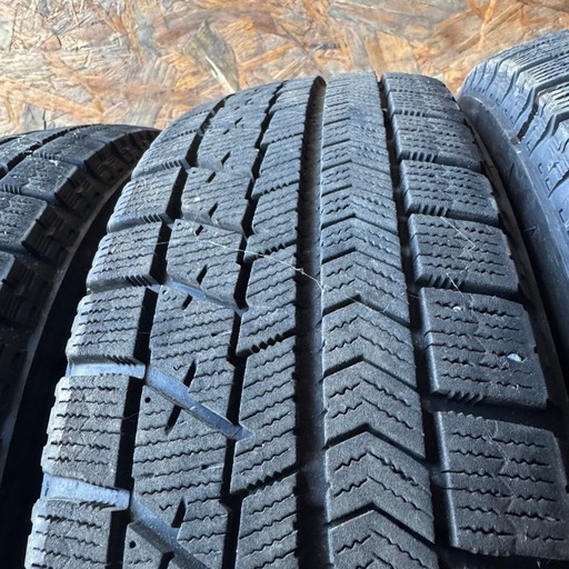 バリ山　BRIDGESTONE ブリヂストン　ブリジストン　VRX 155/65R13 スタッドレス　タイヤ　2020年製　13インチ