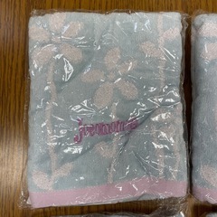 ホコモモラ　jocomomola フェイスタオル　2枚 ウォッシュタオル　２枚 ブルー&ピンク 未開封の画像