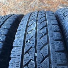 バリ山　BRIDGESTONE ブリヂストン　ブリジストン　VL1 155/80R14 88/86N LT スタッドレス　タイヤ　2023年製　14インチの画像