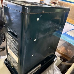 トヨトミ自然通気形解放式石油ストーブRS-L2727の画像