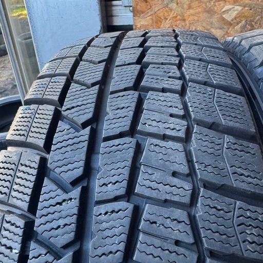 バリ山　DUNLOP ダンロップ　WM02 205/60R16 スタッドレス　タイヤ　2020年製　16インチ