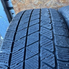 バリ山　BRIDGESTONE ブリヂストン　ブリジストン　VRX3 225/45R18 スタッドレス　タイヤ　2023年製　18インチ　3本の画像