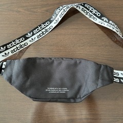 【美品】adidas バッグ
の画像