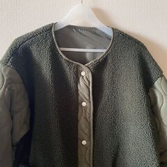 軽くて温かい★切替ボア・ノーカラーキルティングコートの画像
