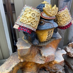 木の置物　かえるの画像