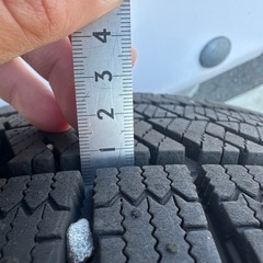 ブリヂストン スタッドレスvrx2 2024年製　205/65R16 ホイールの画像