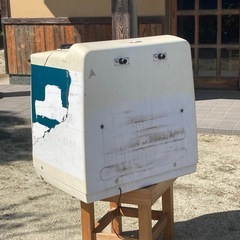 ジャイロキャノピー　リアボックス　中古　鍵あり　蝶番交換あり　ランプ点灯　TSの画像